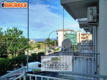 appartamento in vendita a Campofelice di Roccella