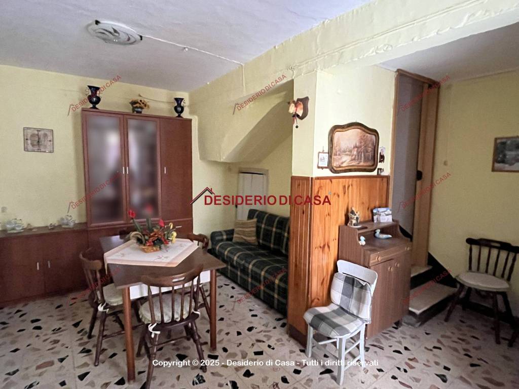 appartamento in vendita a Campofelice di Roccella