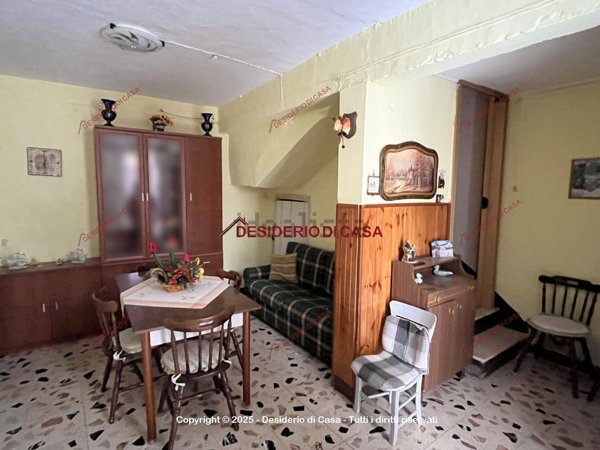 casa indipendente in vendita a Campofelice di Roccella