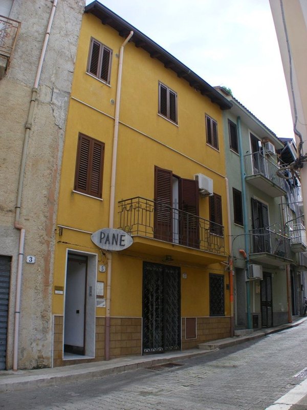 appartamento in vendita a Campofelice di Roccella