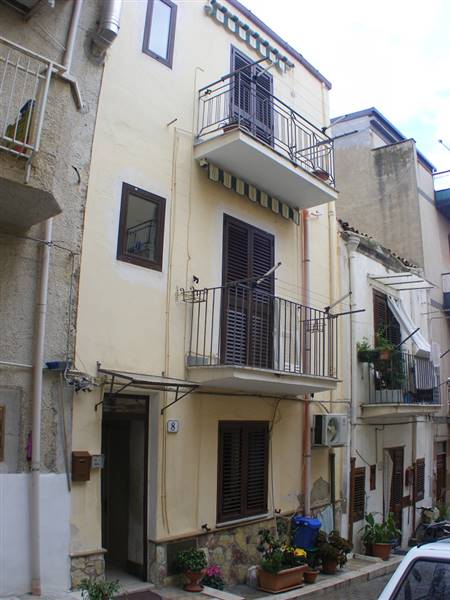casa indipendente in vendita a Campofelice di Roccella
