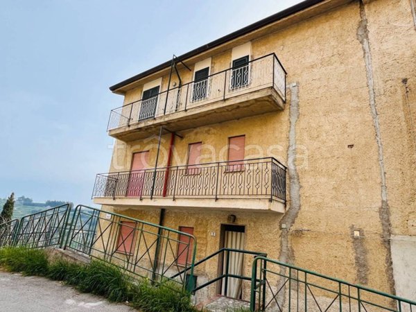 appartamento in vendita a Campofelice di Roccella