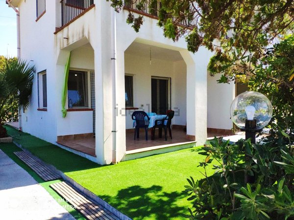 casa indipendente in vendita a Campofelice di Roccella