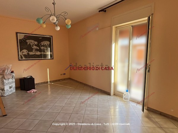 appartamento in vendita a Campofelice di Roccella