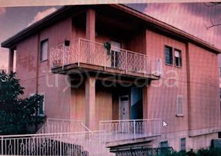appartamento in vendita a Campofelice di Roccella