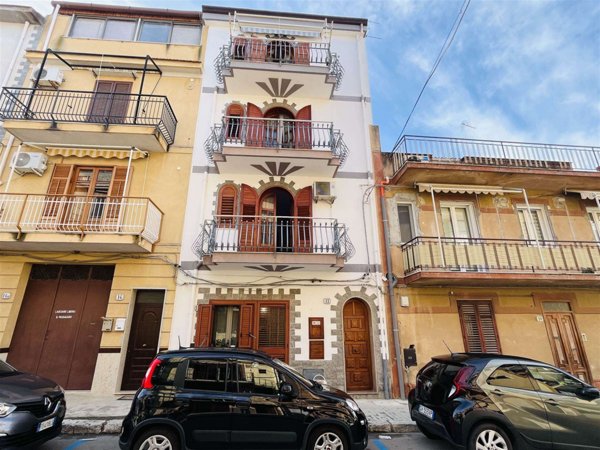 appartamento in vendita a Campofelice di Roccella