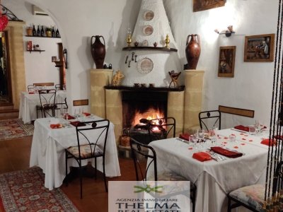 negozio in vendita a Campofelice di Roccella