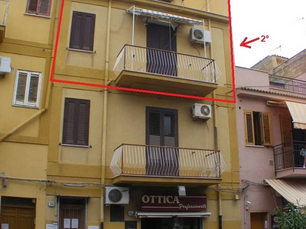 appartamento in vendita a Campofelice di Roccella