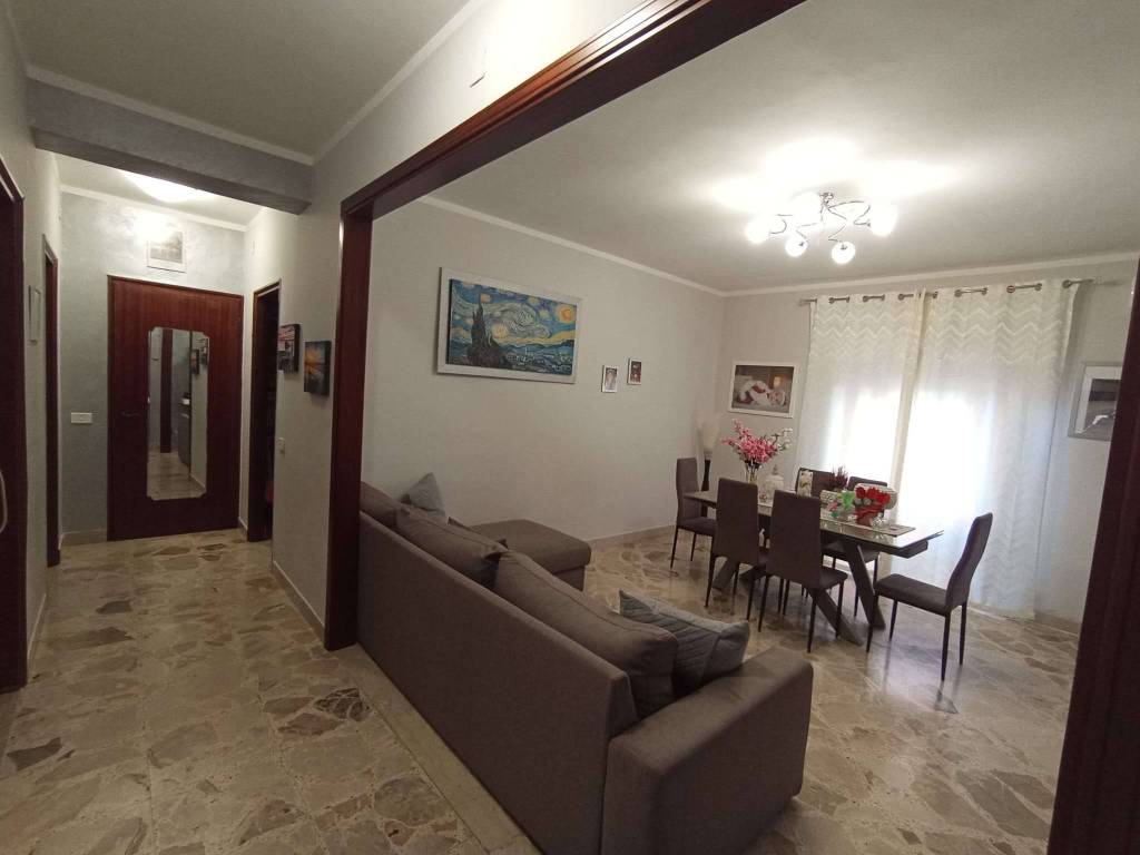 appartamento in vendita a Campofelice di Roccella