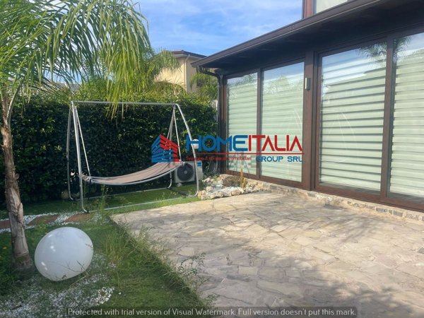 casa indipendente in vendita a Campofelice di Roccella