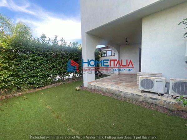 casa indipendente in vendita a Campofelice di Roccella