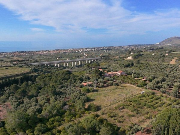 terreno agricolo in vendita a Campofelice di Roccella