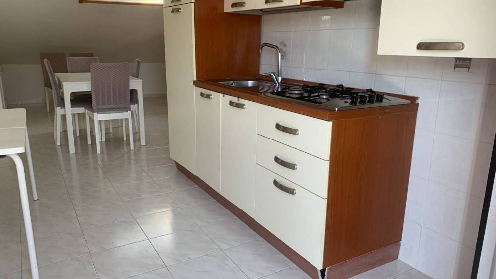 appartamento in vendita a Campofelice di Roccella