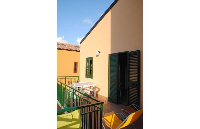 appartamento in vendita a Campofelice di Roccella