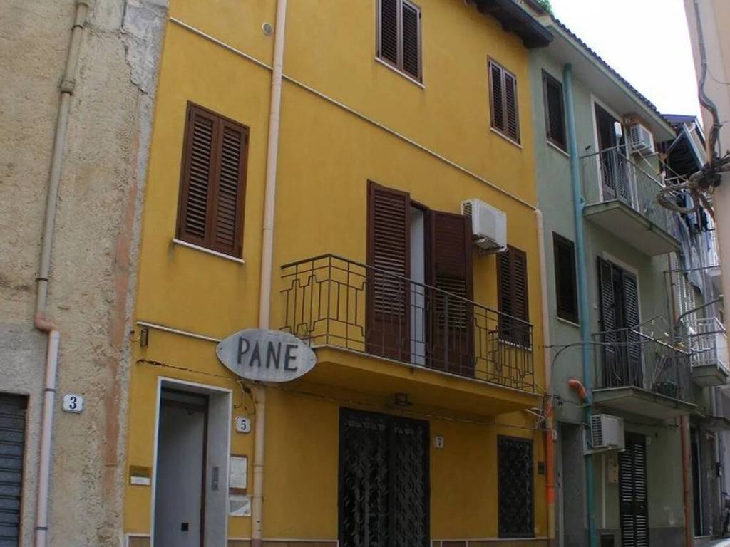 appartamento in vendita a Campofelice di Roccella