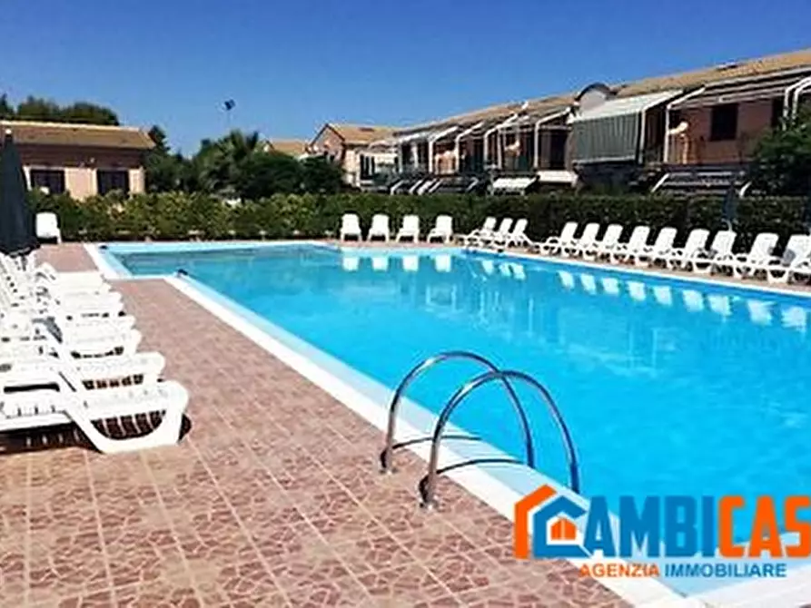 casa indipendente in vendita a Campofelice di Roccella