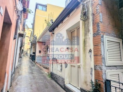 casa indipendente in vendita a Campofelice di Roccella