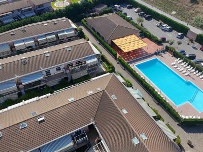 casa indipendente in vendita a Campofelice di Roccella