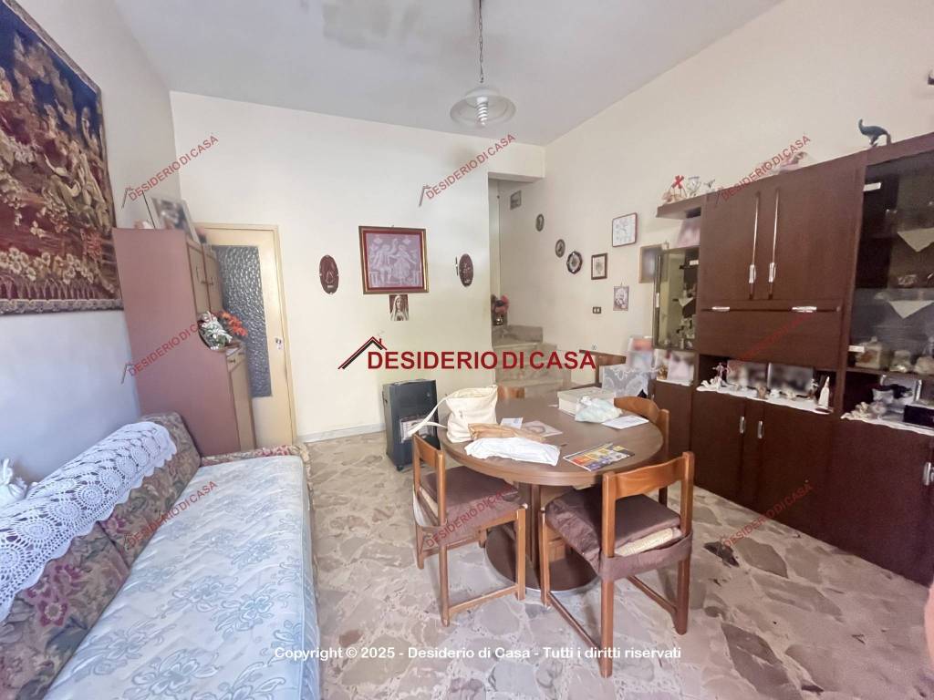 casa indipendente in vendita a Campofelice di Roccella