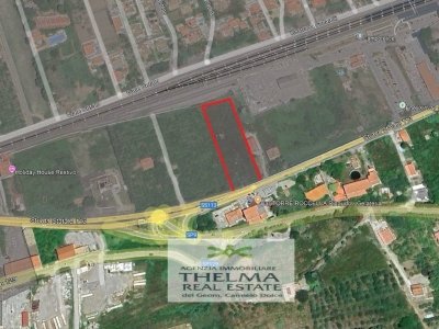 terreno edificabile in vendita a Campofelice di Roccella