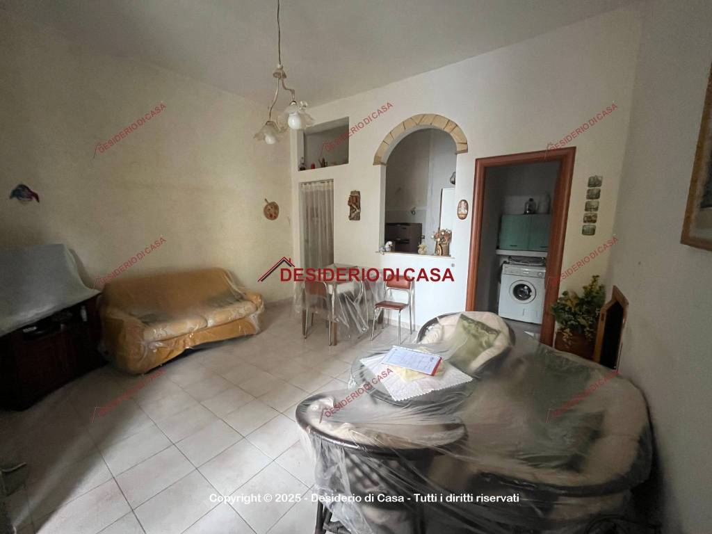 casa indipendente in vendita a Campofelice di Roccella