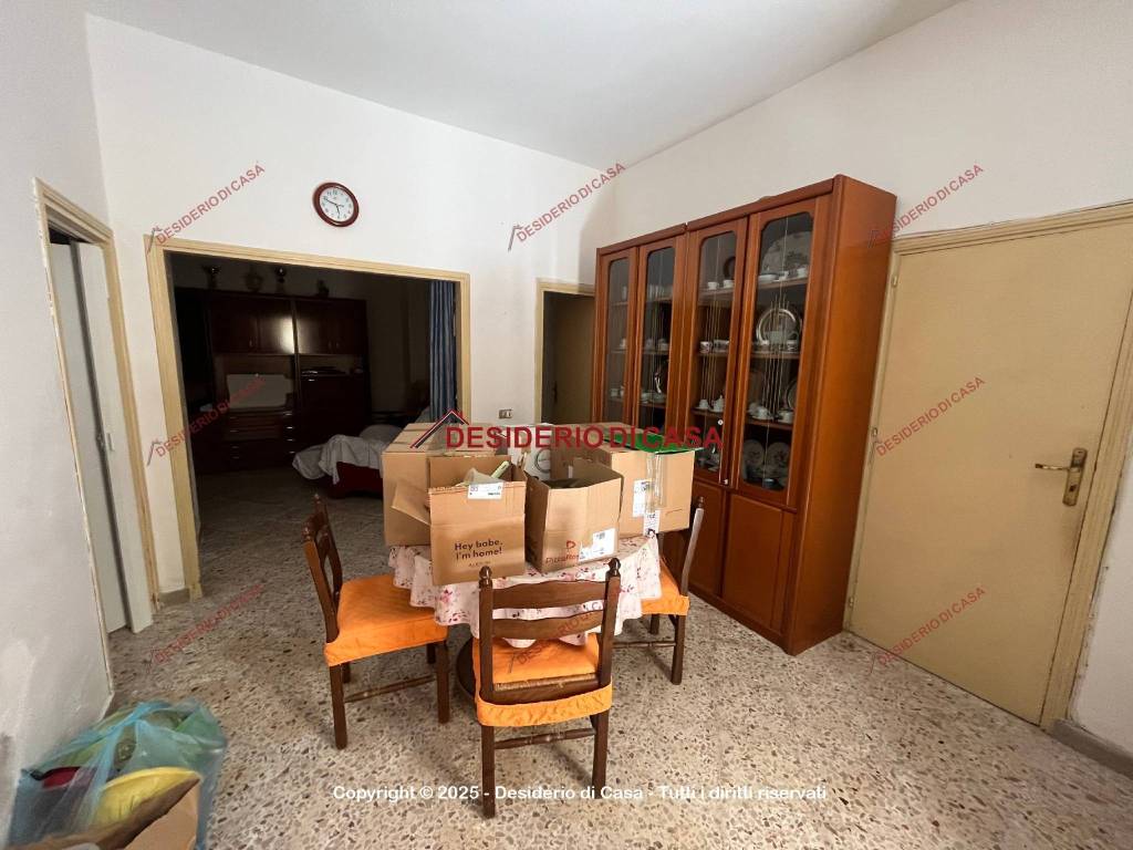 casa indipendente in vendita a Campofelice di Roccella