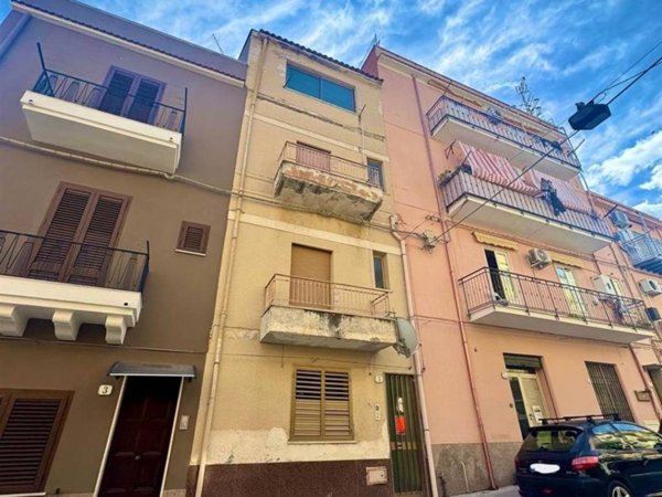 casa indipendente in vendita a Campofelice di Roccella