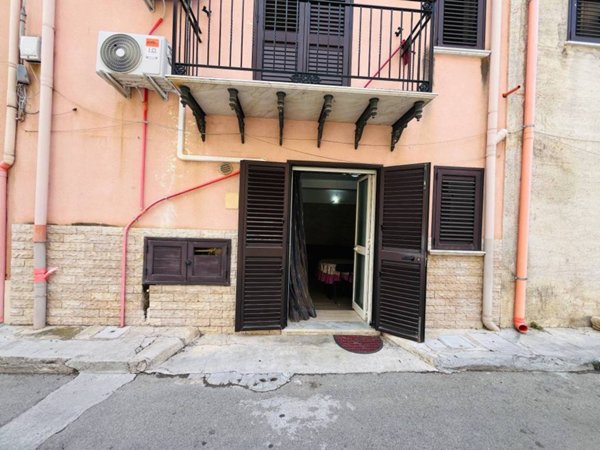 appartamento in vendita a Campofelice di Roccella