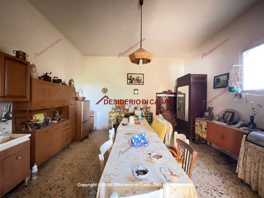 casa indipendente in vendita a Campofelice di Roccella