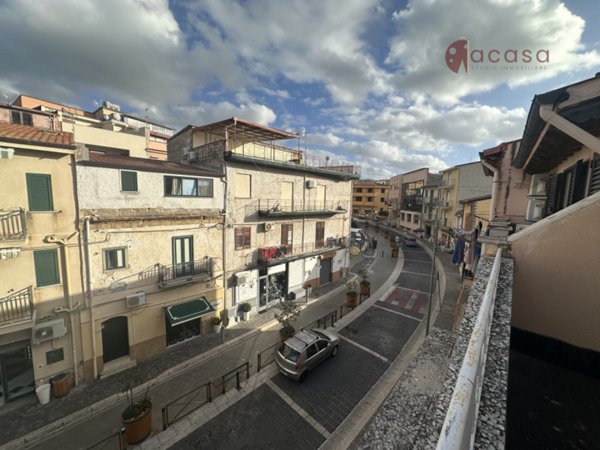 appartamento in vendita a Campofelice di Roccella