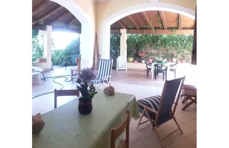 casa indipendente in vendita a Campofelice di Roccella