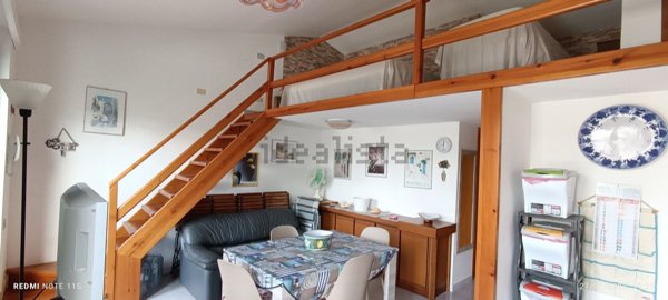 casa indipendente in vendita a Campofelice di Roccella