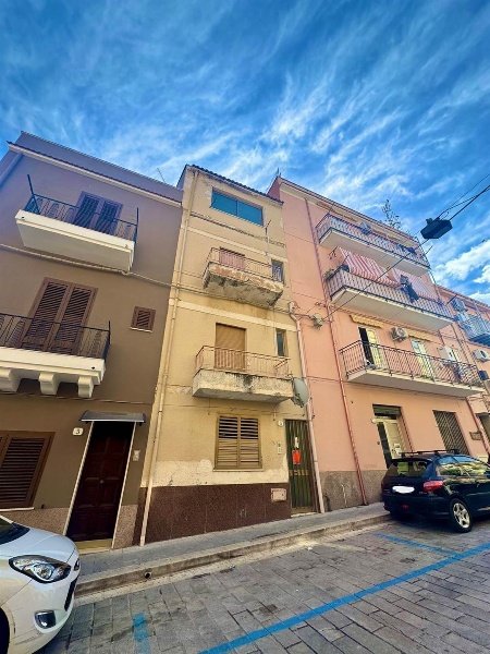 casa indipendente in vendita a Campofelice di Roccella