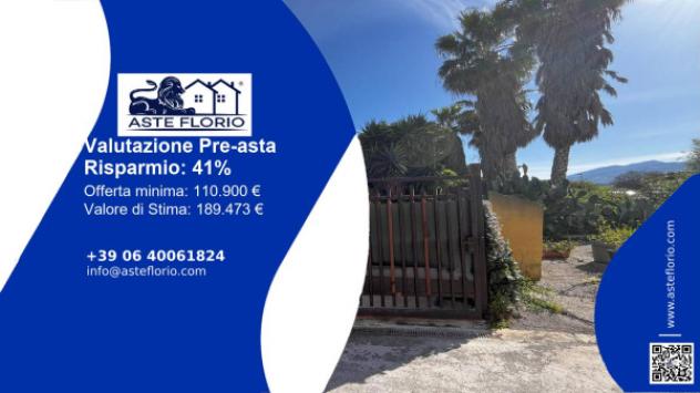 casa indipendente in vendita a Campofelice di Roccella