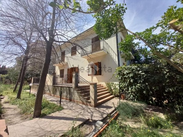 casa indipendente in vendita a Campofelice di Roccella