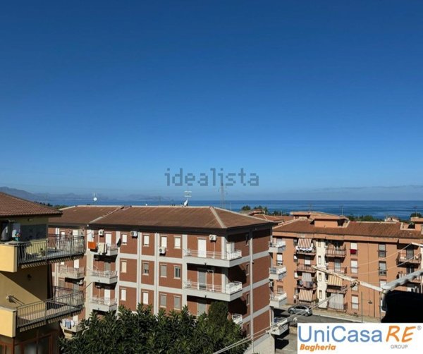 appartamento in vendita a Campofelice di Roccella