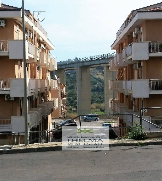 appartamento in vendita a Campofelice di Roccella