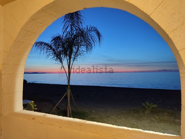 appartamento in vendita a Campofelice di Roccella