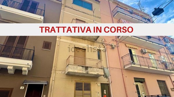 casa indipendente in vendita a Campofelice di Roccella