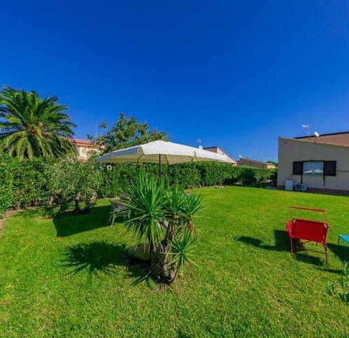 appartamento in vendita a Campofelice di Roccella