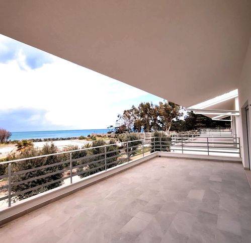 appartamento in vendita a Campofelice di Roccella