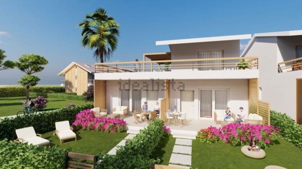 appartamento in vendita a Campofelice di Roccella