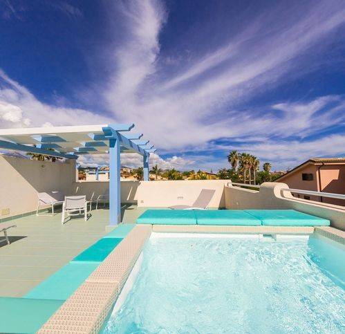 appartamento in vendita a Campofelice di Roccella