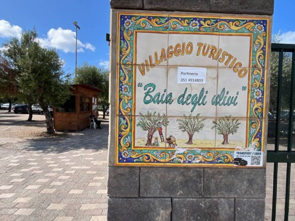 appartamento in vendita a Campofelice di Roccella