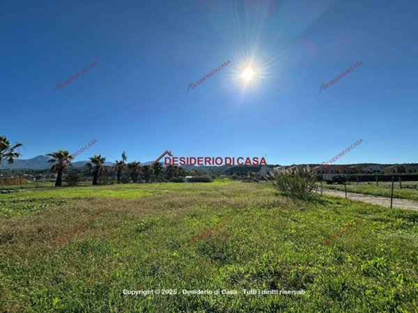 terreno agricolo in vendita a Campofelice di Roccella