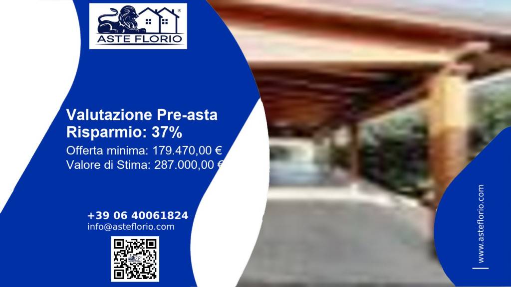 casa indipendente in vendita a Campofelice di Roccella