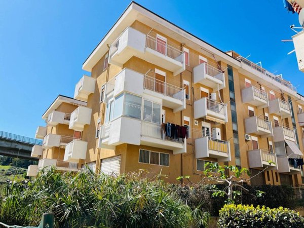 appartamento in vendita a Campofelice di Roccella