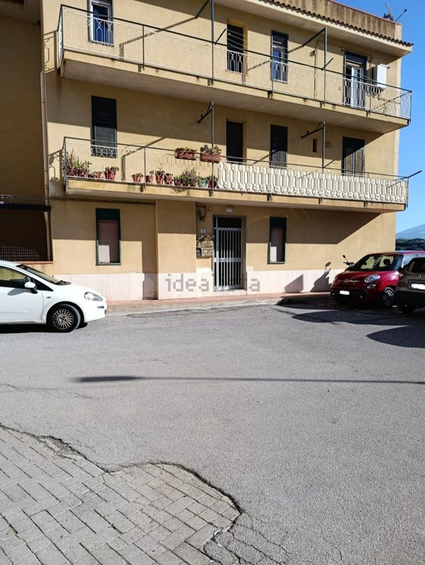 appartamento in vendita a Campofelice di Roccella