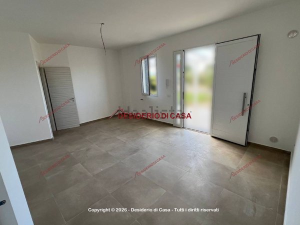 casa indipendente in vendita a Campofelice di Roccella