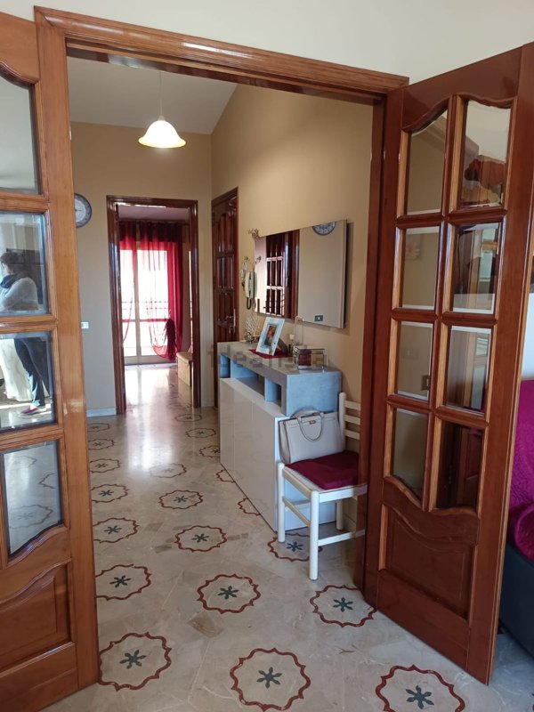 appartamento in vendita a Campofelice di Roccella